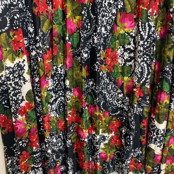 Covington Midi Bright Colorful Floral Skirt - Picture 3 of 9